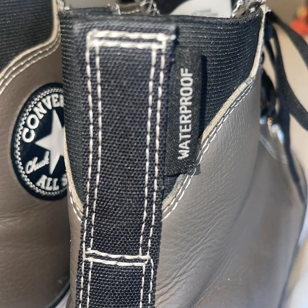 Converse Chuck Taylor All Star High Top Sneakers in Olive Green and Black - Picture 5 of 9